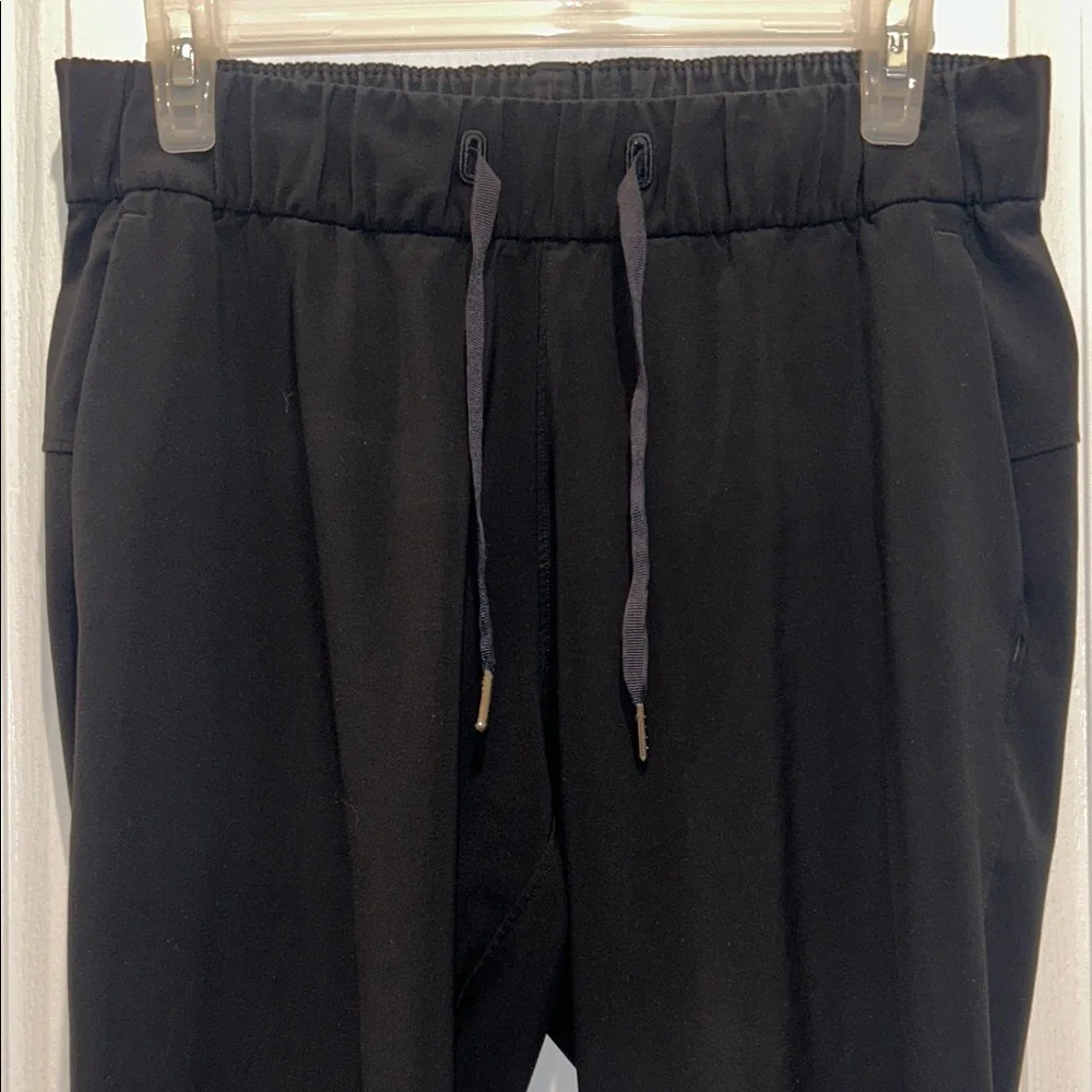 Lululemon Women’s On The Fly Pant, Size 6